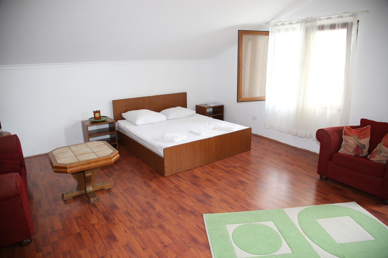 Merabi Guest House Makhinjauri Exterior foto